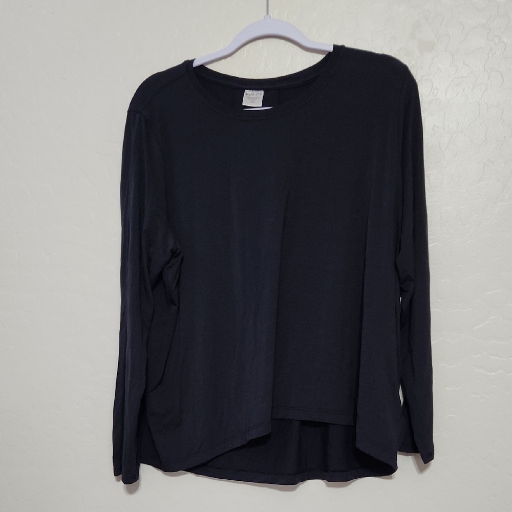 Athleta Black Long Sleeve Women's Tee